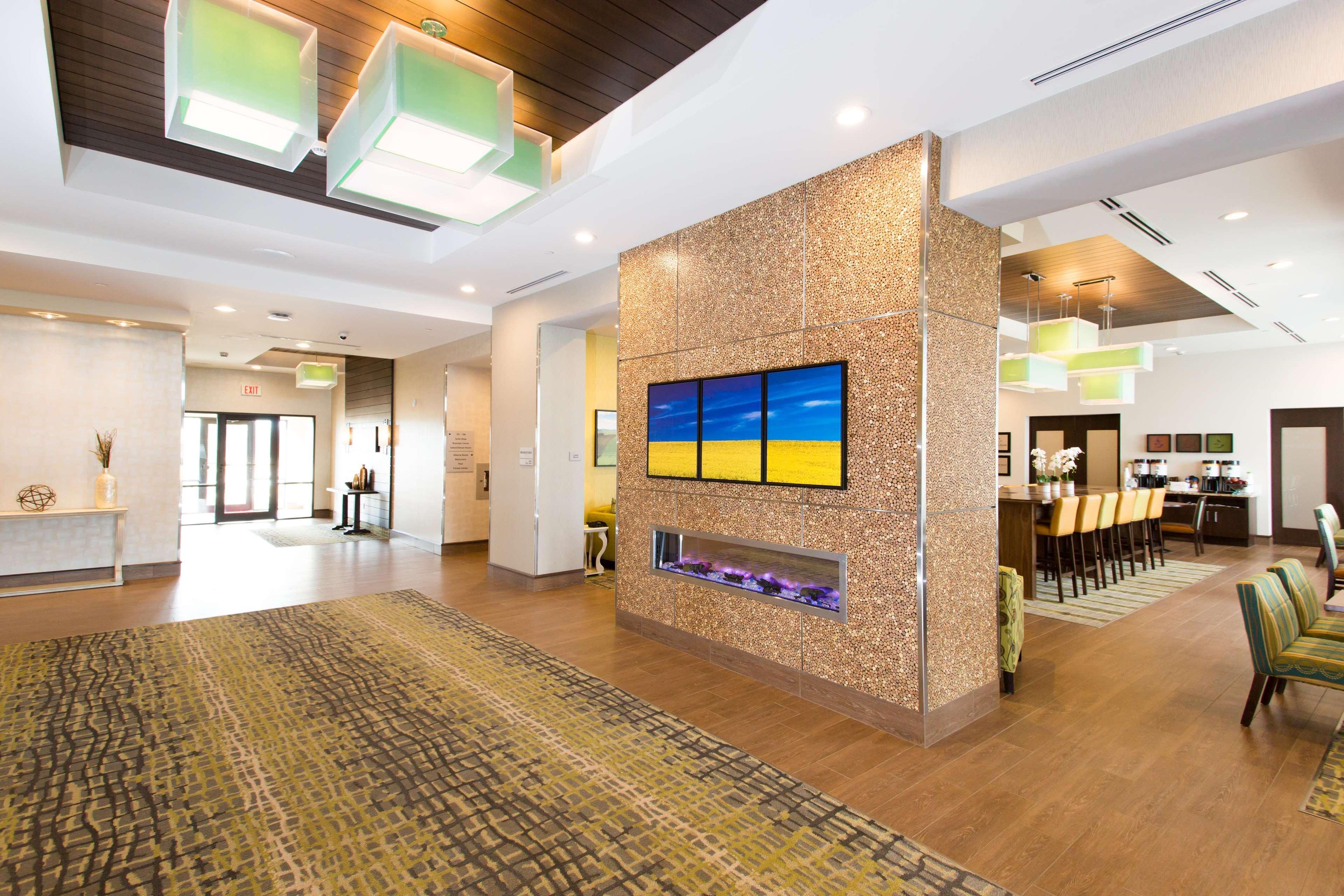 Hampton Inn By Hilton Lloydminster Εξωτερικό φωτογραφία