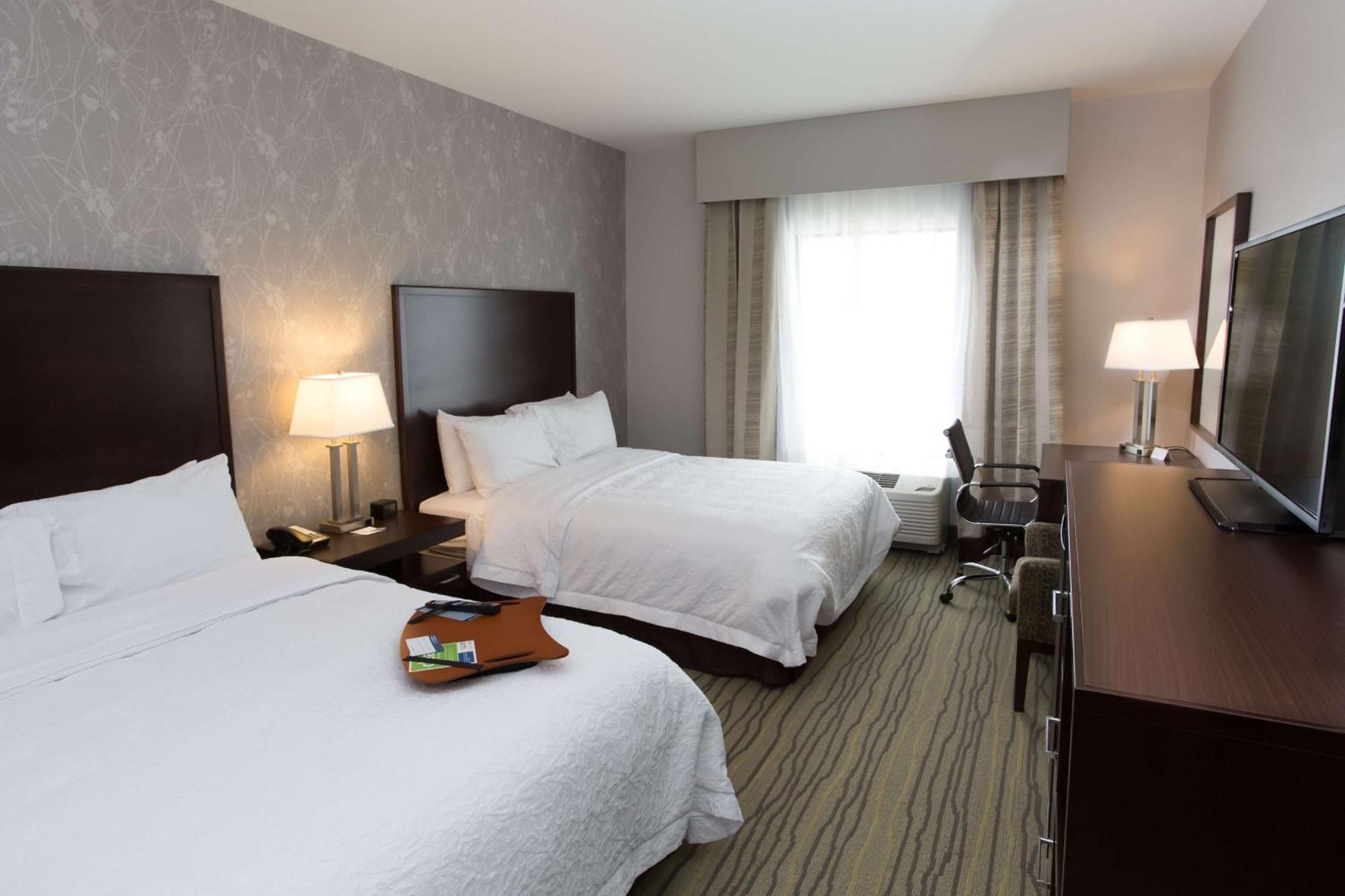 Hampton Inn By Hilton Lloydminster Εξωτερικό φωτογραφία
