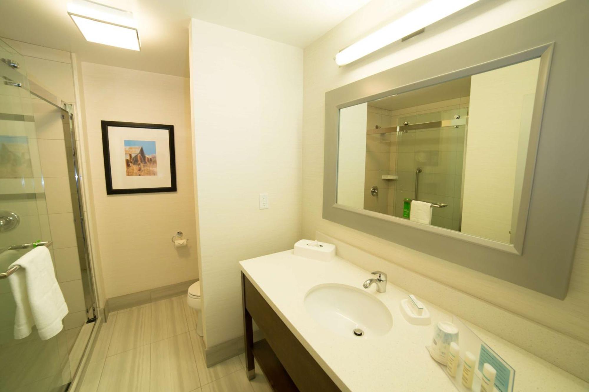 Hampton Inn By Hilton Lloydminster Εξωτερικό φωτογραφία
