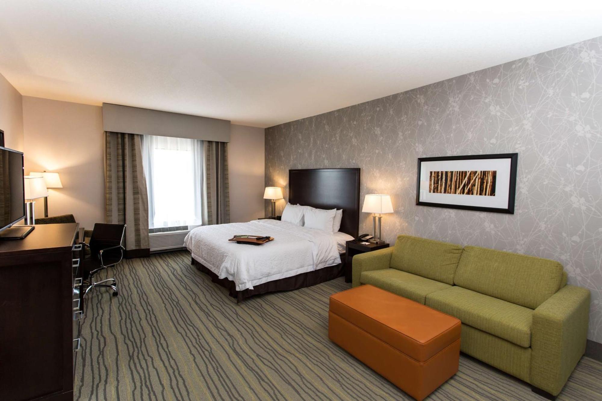 Hampton Inn By Hilton Lloydminster Εξωτερικό φωτογραφία
